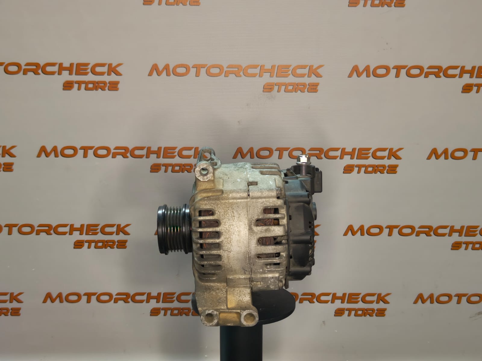 Alternador A 640 154 05 02