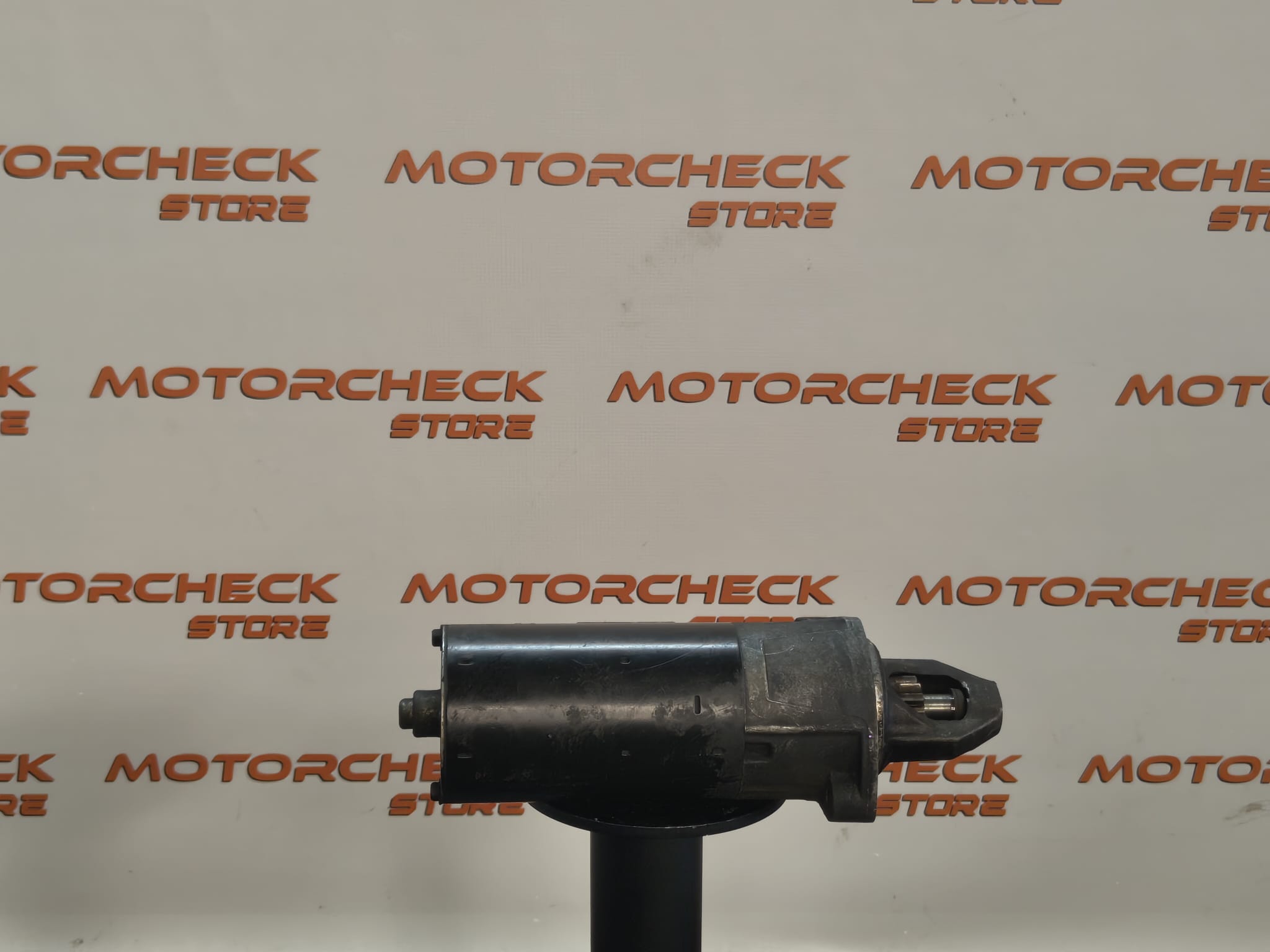 Motor de arranque 0 001 115 049