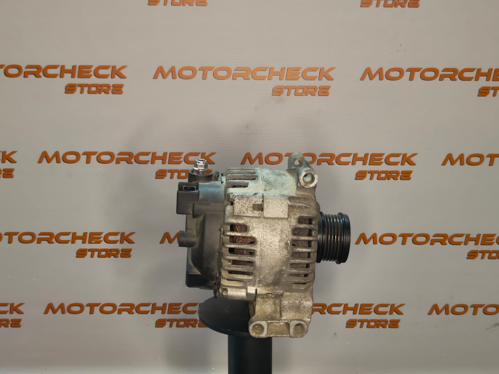 Alternador A 640 154 05 02