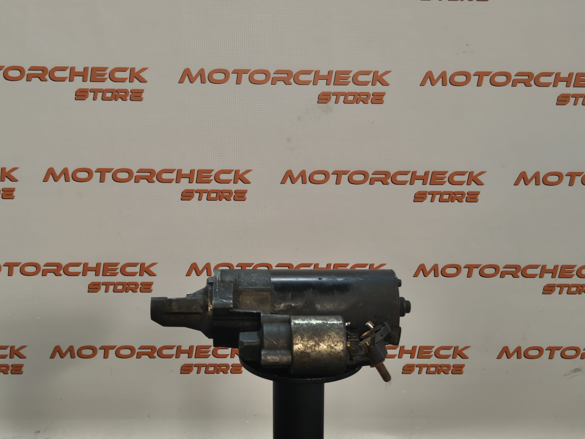 Motor de arranque 0 001 115 049