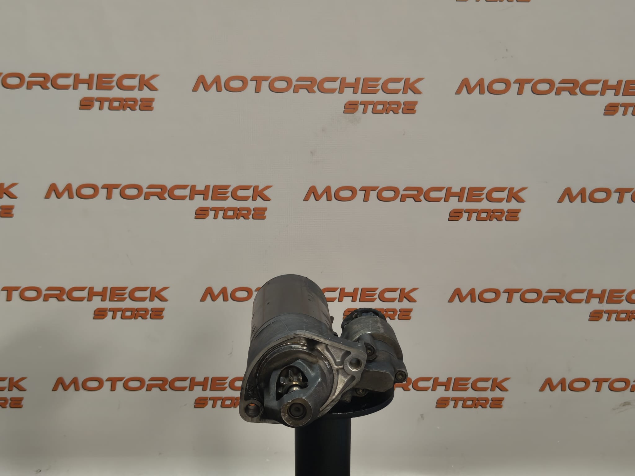 Motor de arranque 0 001 115 049