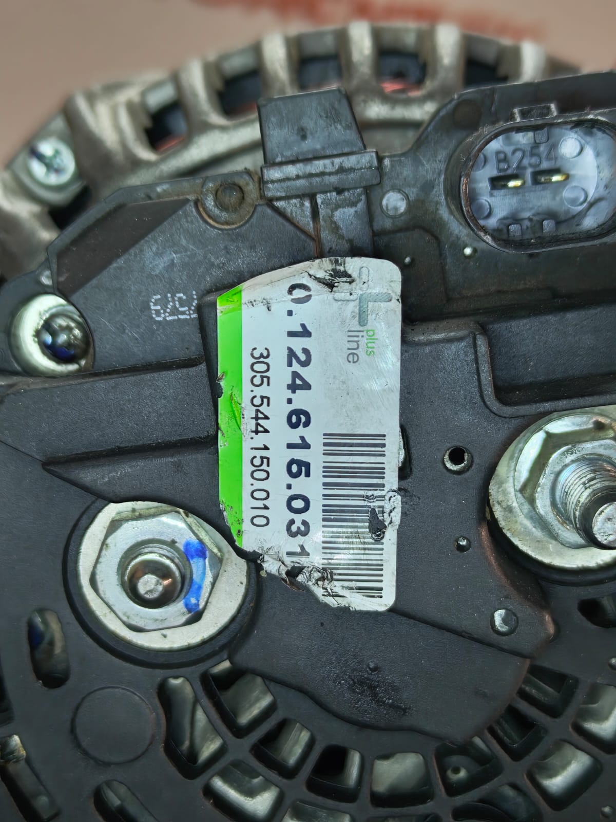 Alternador 0.124.615.031